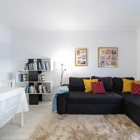 Apartamento Sea Breeze 2-bedroom 10m Walk To The